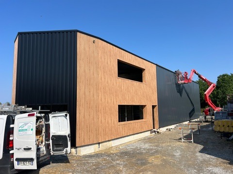 Lire la suite à propos de l’article Suivi construction d’un bâtiment industriel à Saint Molf