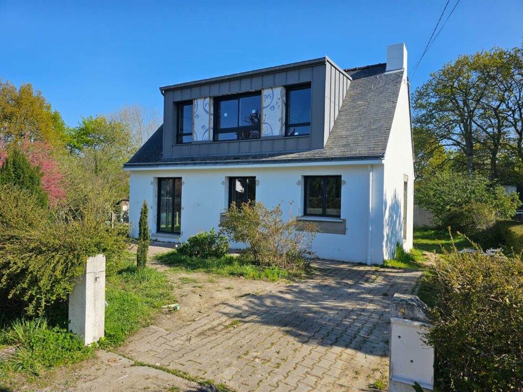 RÉNOVATION D'UNE MASION À mESQUER
